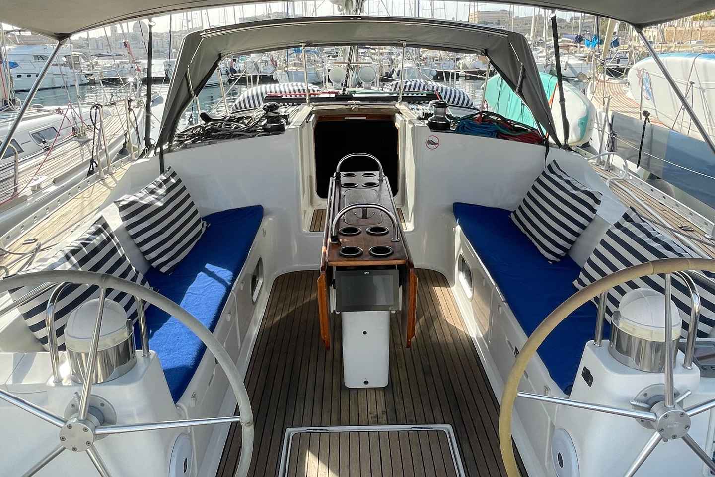 Malta: Private Yacht Charter with Skipper and Drinks