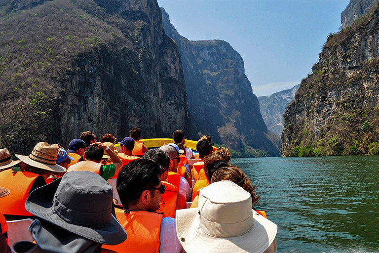 From San Cristóbal: Sumidero Canyon & Chiapa de Corzo Tour Martes Cañon Tour in English
