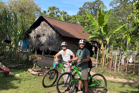 Countryside & Banteay Srei temple Cycling Tour 45km Small Share Group