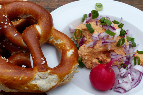 Frankfurt: Small-Group Food Tour with Apple Wine Tasting