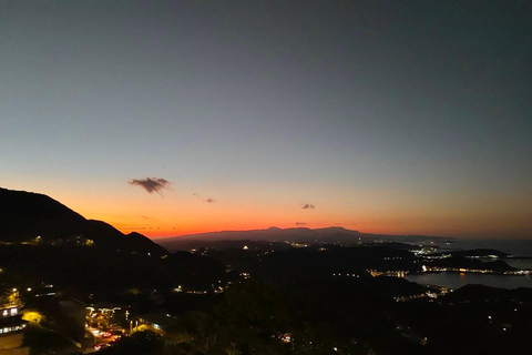 From Taipei: Jiufen and Shifen Day Trip with Guide Bus tour
