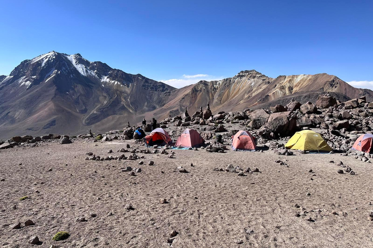 Arequipa | Ascent to Chachani Volcano 2 days / 1 night