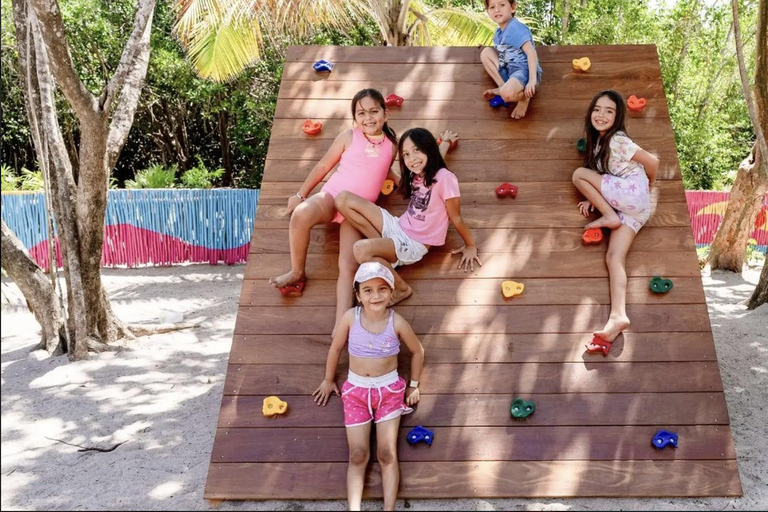 Cozumel: Beach Escape: Buffet & Open Bar Included