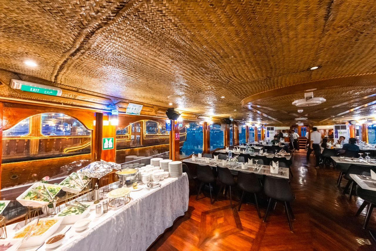 Dubai: Crucero panorámico en dhow con cena bufé y espectáculos en directo