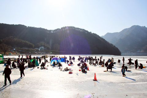 Desde Seúl: pesca en el hielo y cocina tradicional en ChuncheonDesde Seúl: pesca en hielo y cocina tradicional en Chuncheon