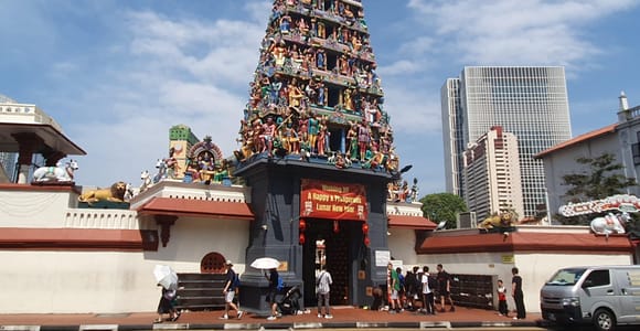 Chinatown Heritage Walk & Street Food Tasting (Small Group)