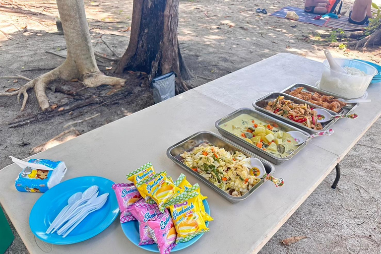 Krabi: 4 Inseln Tour mit dem Longtailboot mit Mittagessen