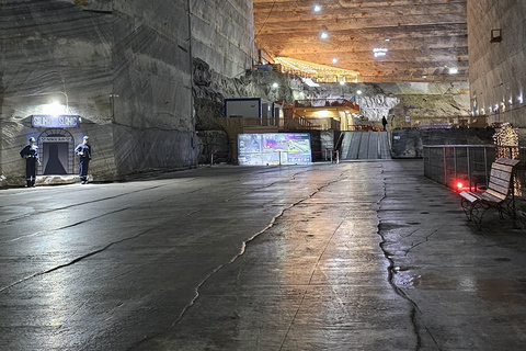 Bucharest: Salt Mine & Dracula's Tomb Trip-Tickets Included Minibus Group Tour max. 19 Persons Entrance Tickets Included
