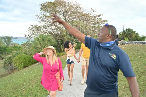 Nassau: Excursión en quad o buggy con sabrosa comida local