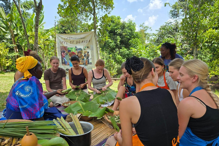 From Kampala: Mukono Traditional Village Tour with Lunch