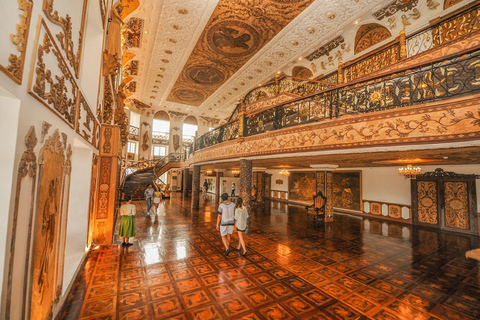 Private Las Casas Filipinas de Acuzar Tour
