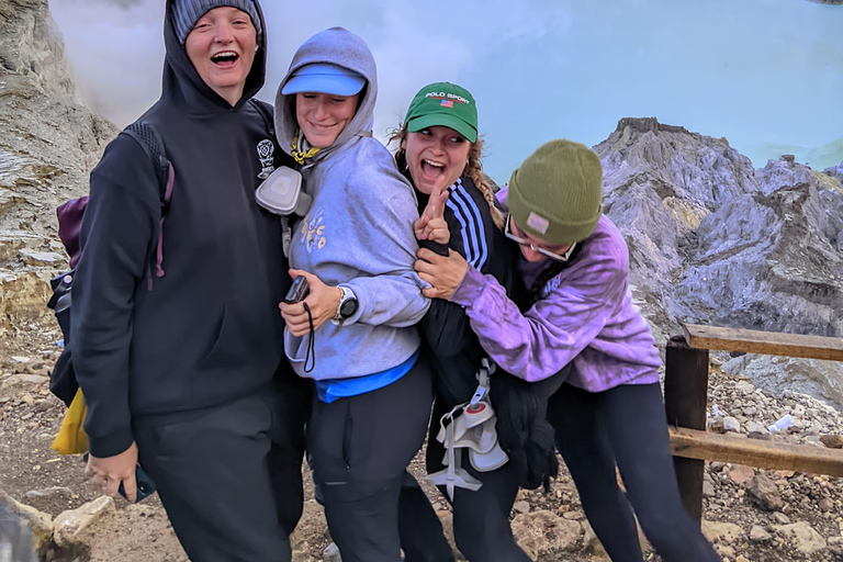 Banyuwangi: Ijen Blue Fire Hike &amp; Licin Village Breakfast