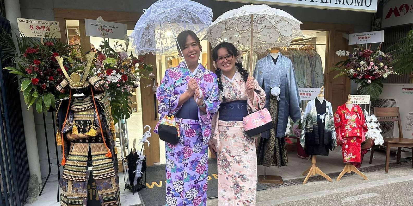Kyoto: Kimono Rental with Hairstyling and Accessories