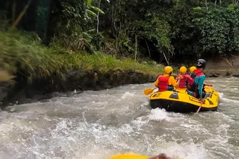 Nepal van Java Village & Elo River Rafting Tour