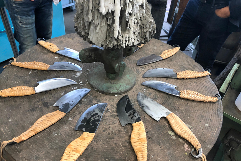 Münsingen/Bern: Knife forging event, a unique and exciting experience Münsingen/Bern: Knife-making event, a unique and exciting experience