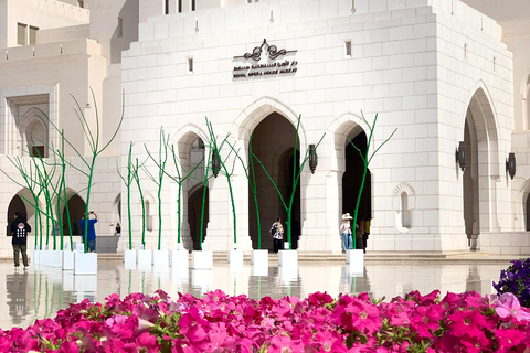 Muscat: Private Highlights the landmark of old town