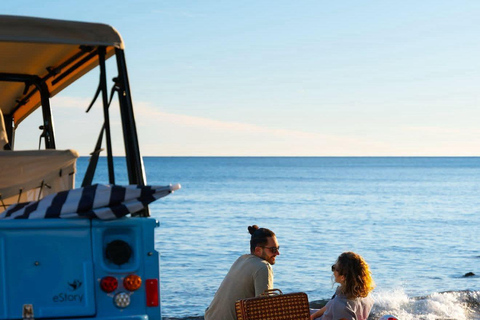 Ibiza: Tour driving an automatic and electric Mehari. Ibiza: tour driving an automatic and electric Mehari.