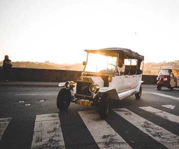 Porto:Private Tour of the Historic City in a Classic Ford T