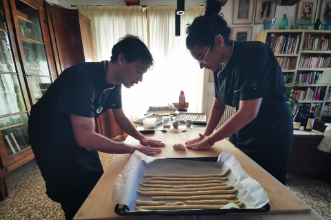 Venice: Cooking Class with Tiramisu and Pasta Making