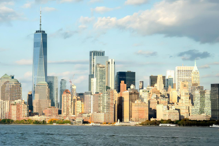 NYC: Liberty Cruise on New York Harbor with Live Guide Premium Admission