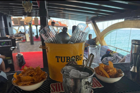 Alanya: Romantic Boat Tour with Lunch and Drinks