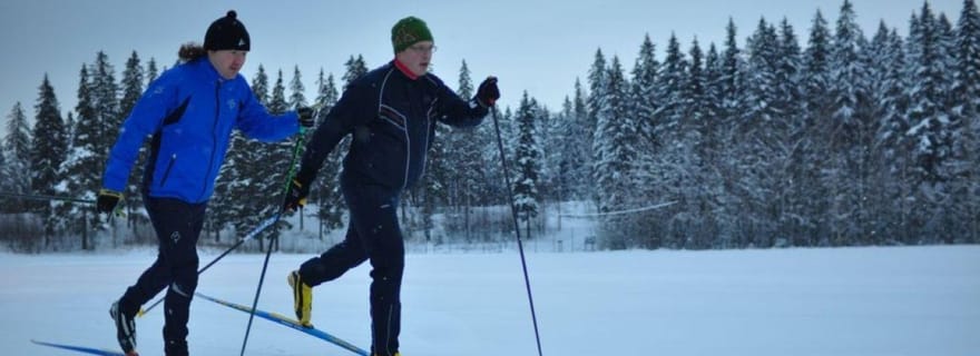 Tampere : leçon de technique de ski classique à Kauppi