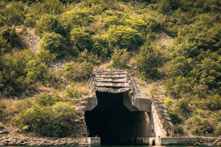 Tivat: Speedboat Tour with Blue Lagoon and Old Military Base