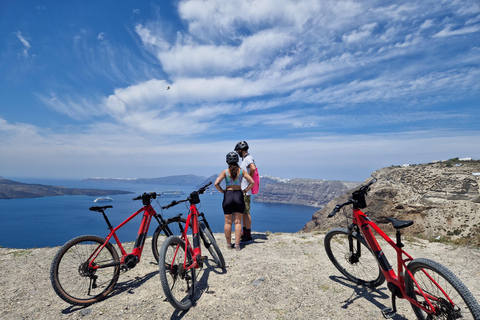 Santorini: Esperienza di tour in e-bikeDa Vlichada: tour guidato in bici elettrica del percorso sud di Santorini