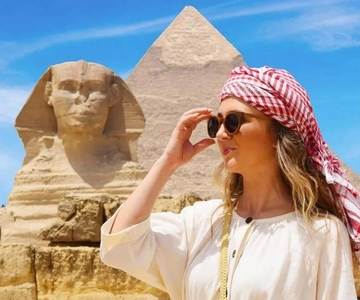 Da Hurghada: Escursione di una giornata intera al Cairo in aereo