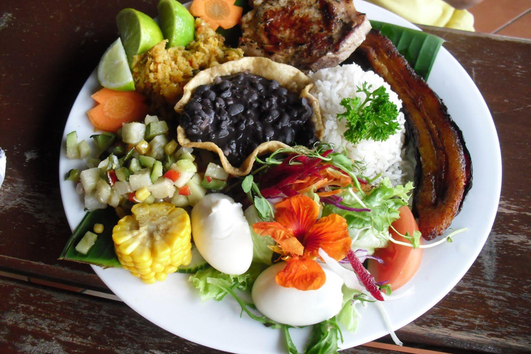 Puntarenas: Costa Rican Cooking Class with a Local Shared Group Cooking Class