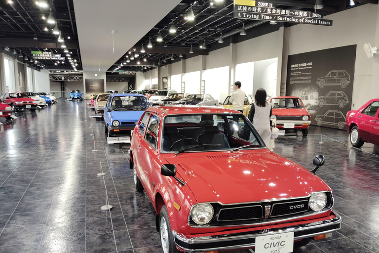 Toyota Automobile Museum & Historic Cars in Motion Departure from Nagoya Station