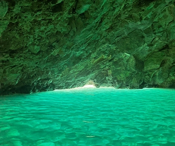 Blue Gem Cave Speedboat Tour Vlore
