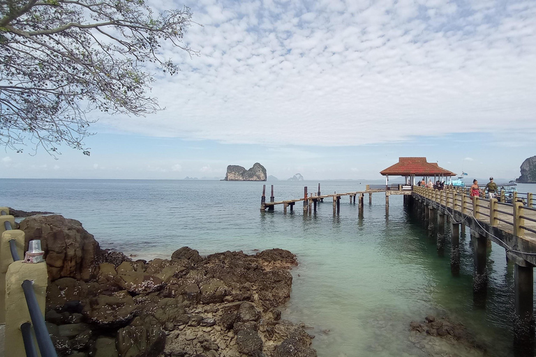 Koh Lanta: 4 Inseln und Smaragdhöhle Tour mit dem Longtailboot