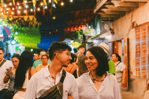 Cartagena: Centro Histórico Bar Crawl with a Local Guide