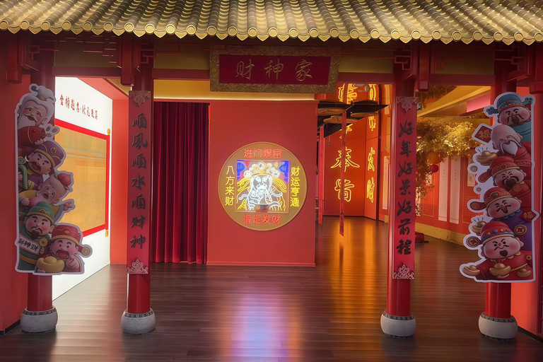 Jinan: Show Feast with Hanfu, Dinner, and Performance Row 1（SVIP）Meal+Costume+Headwear+Makeup (4 days in advance)