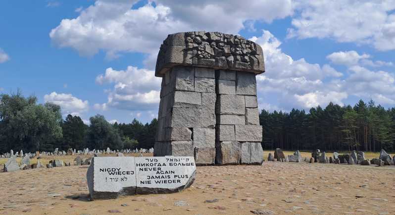 Desde Varsovia: Treblinka y la campiña polaca - Visita privada