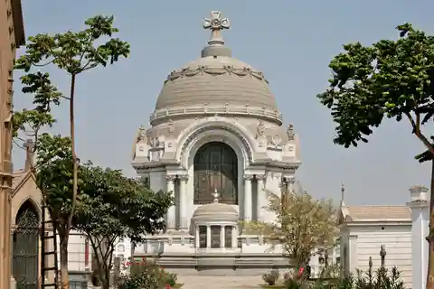 Excursion au plus ancien cimetière de Lima