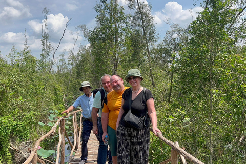 Authentieke Mekong Delta My Tho fietsavonturentourLunch is inbegrepen