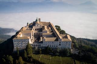 Montecassino: Eine Reise durch die Klosterbibliothek