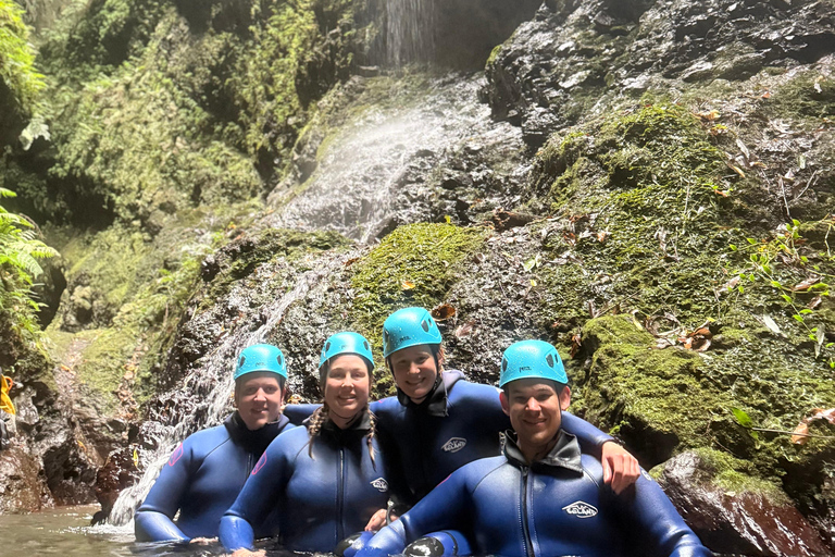 Madeira: Seixal Canyoning Level 3 Adventure