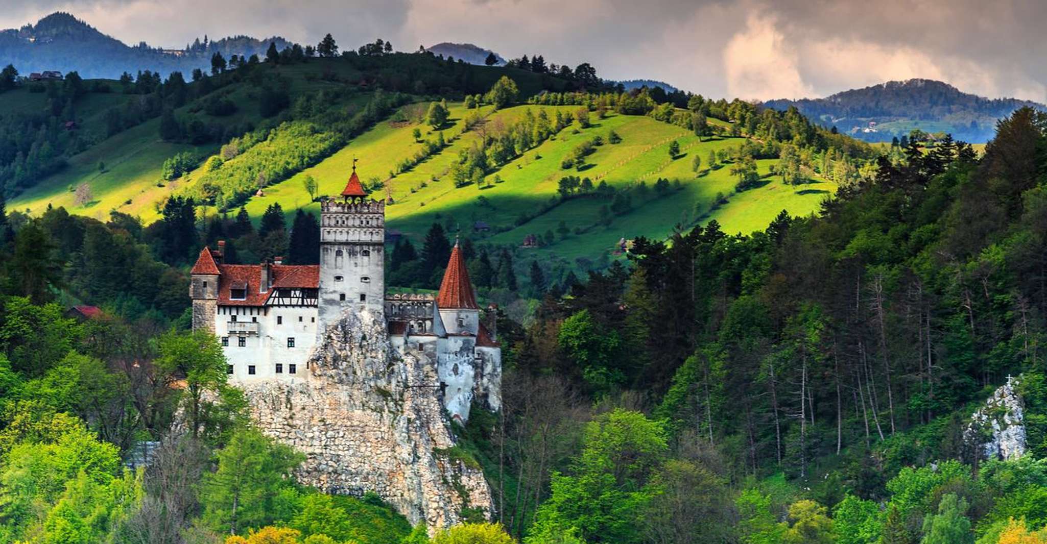 Skip-the-Line at Bran Castle with Guided Tour - Housity