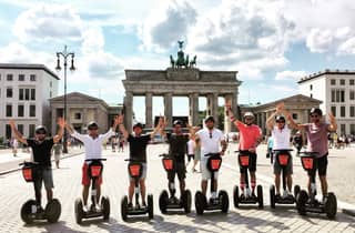 Berlin: Erfrischende 2-stündige Segway-Tour am Morgen