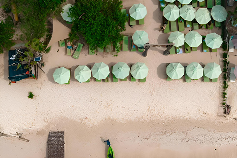 Cartagena: Rosario Islands Mantas Beach Club by Boat & Lunch VIP Beach Bed Experience