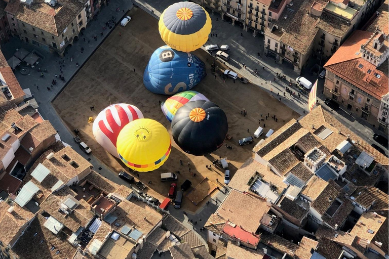 Barcelone : Tour en montgolfière dans les pré-PyrénéesTour en montgolfière