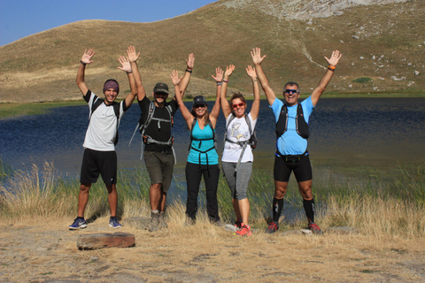 Tour guiado de senderismo al lago del dragón de la montaña Tymfi