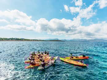 Mallorca: Kajakkpadling, havgrotte, klippehopping og snorkletur