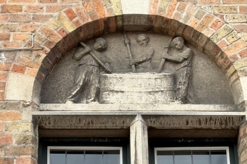 Bruges: Dutch Language and History Walking Tour