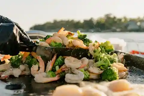 Hilton Head Island: Pontoon Hibachi Dinner Cruise