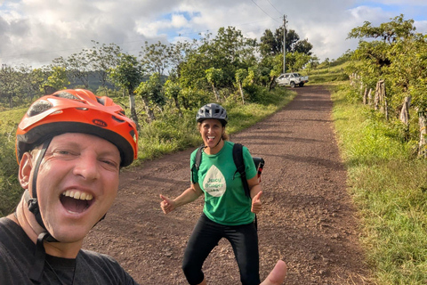 Galápagos: San Cristóbal Island Bike Tour with Swim