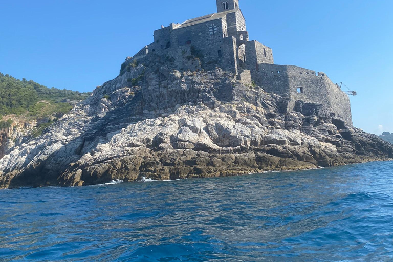 Portovenere & Lerici tour by van from Lucca, Pisa, La Spezia Portovenere & Lerici tour (9-15 people)